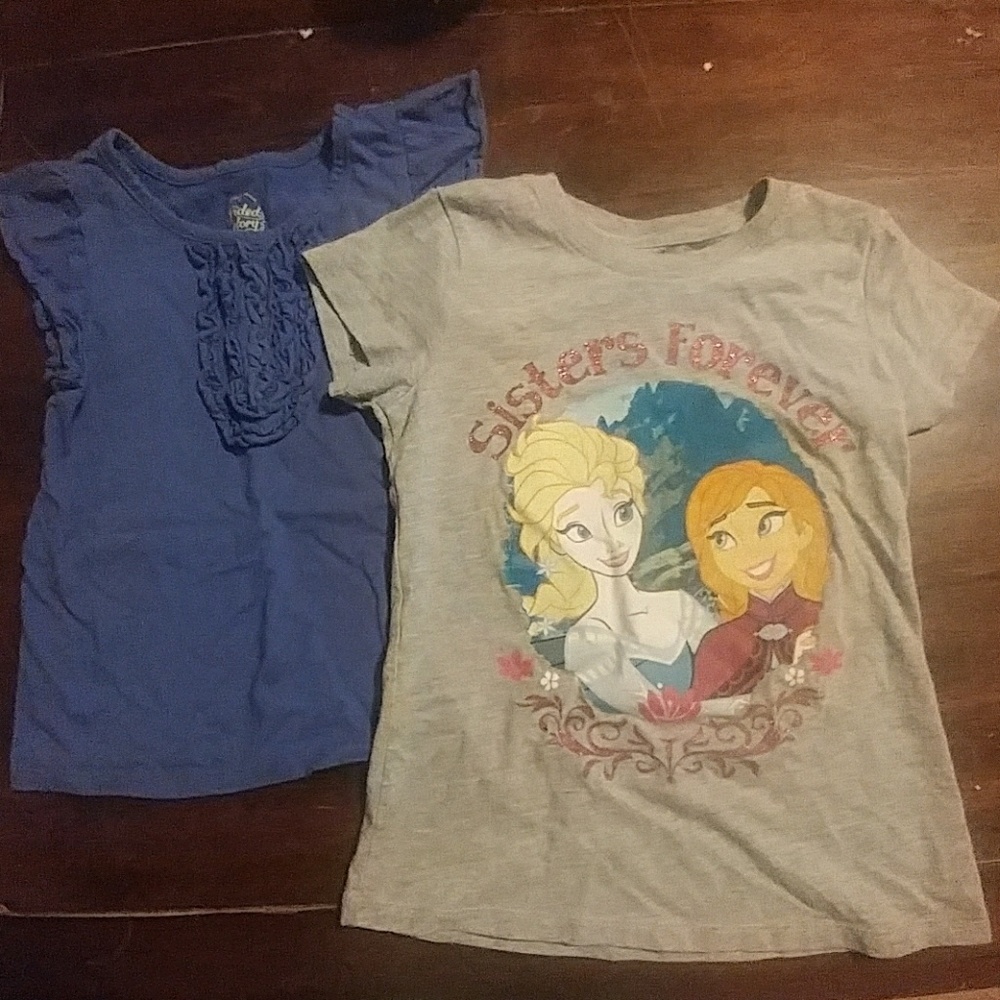 Tee shirt and a tank sleeve